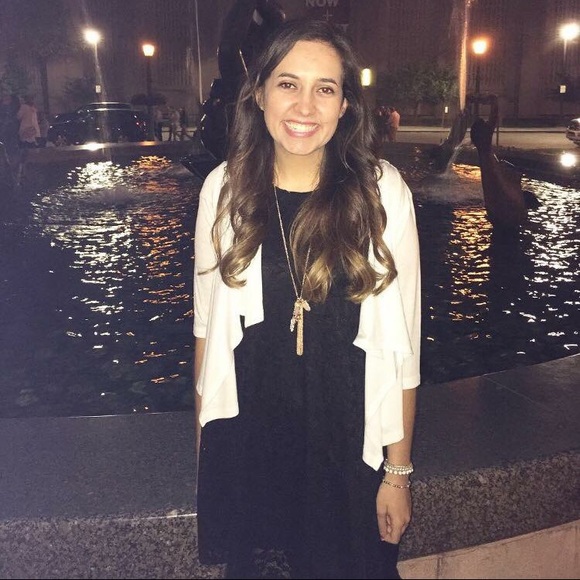 ❤️ Welcome to my closet 💋 - Picture 2 of 6